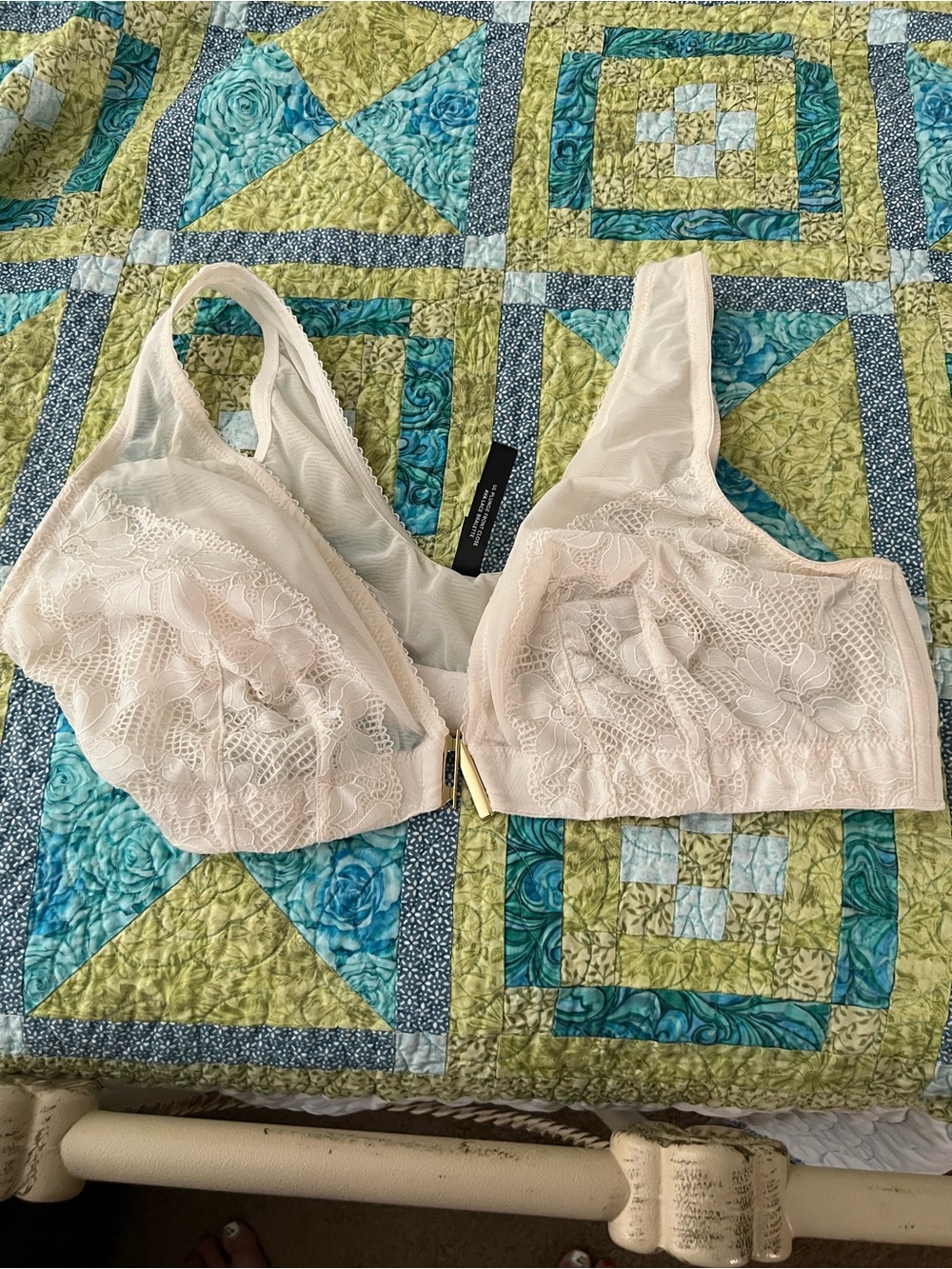 torrid Cream Lace Front-Close Bra